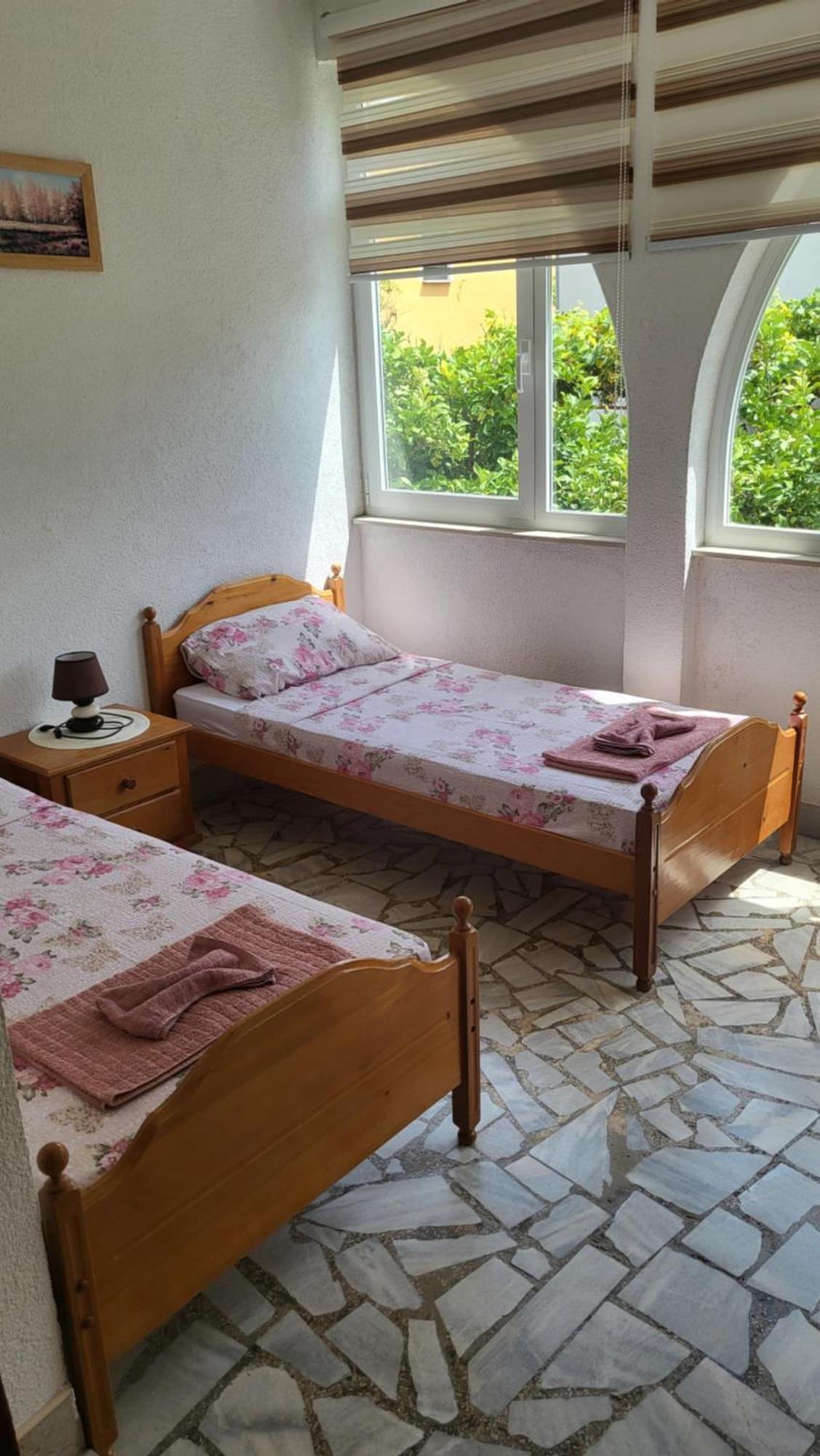 Apartments Alma Orebic Room photo