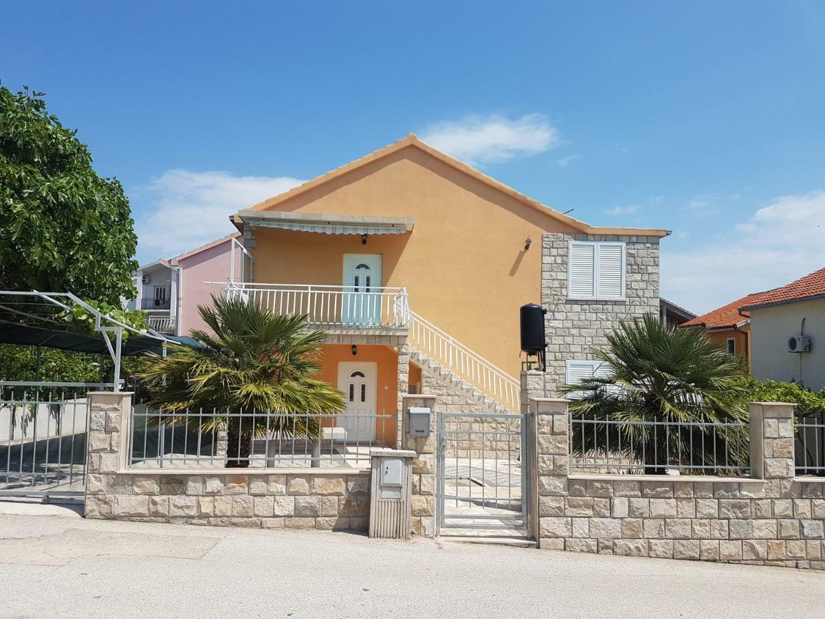 Apartments Alma Orebic Exterior photo